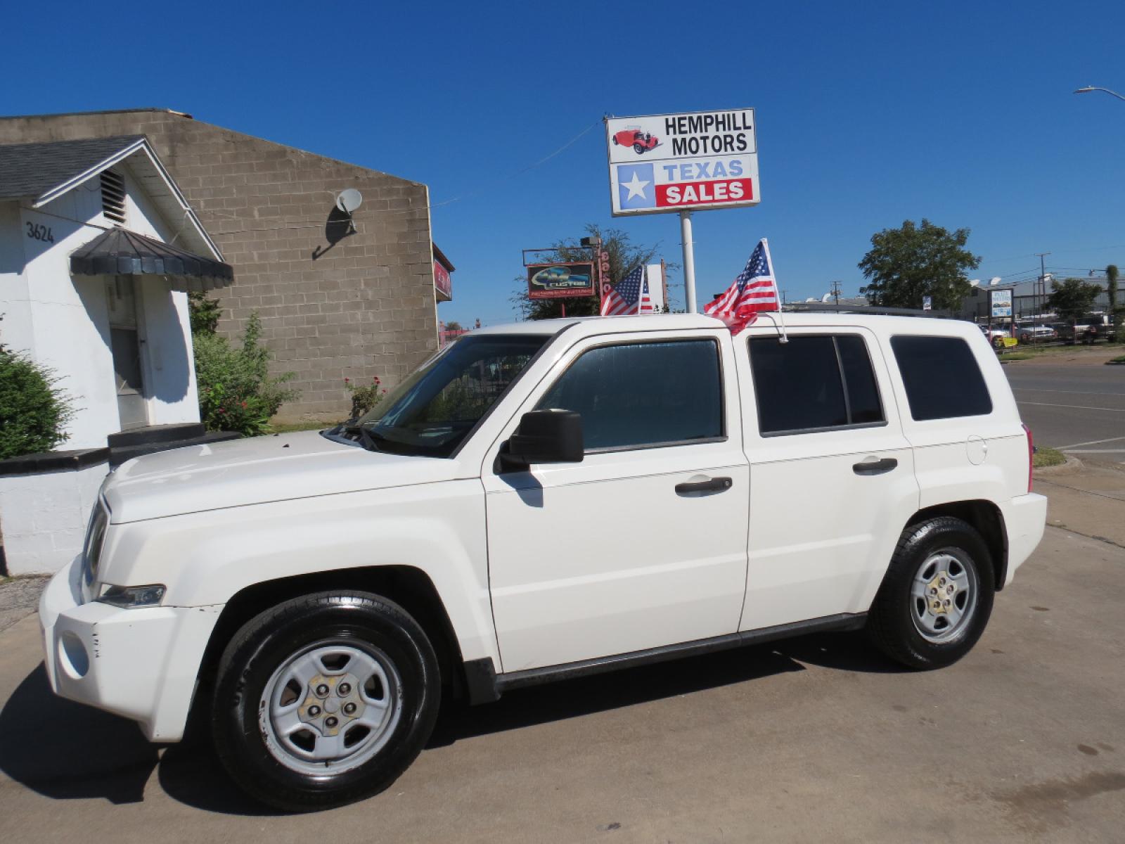 2007 White Jeep Patriot Sport 2WD (1J8FT28W77D) with an 2.4L L4 DOHC 16V engine, Automatic transmission, located at 3624 Hemphill St., Fort Worth, TX, 76110, (817) 926-8921, 32.696205, -97.331985 - Photo #1