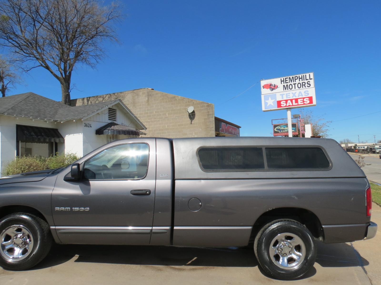 2002 Gray Dodge Ram 1500 SLT Long Bed 2WD (1D7HA16N72J) with an 4.7L V8 SOHC 16V engine, Automatic transmission, located at 3624 Hemphill St., Fort Worth, TX, 76110, (817) 926-8921, 32.696205, -97.331985 - Photo #1